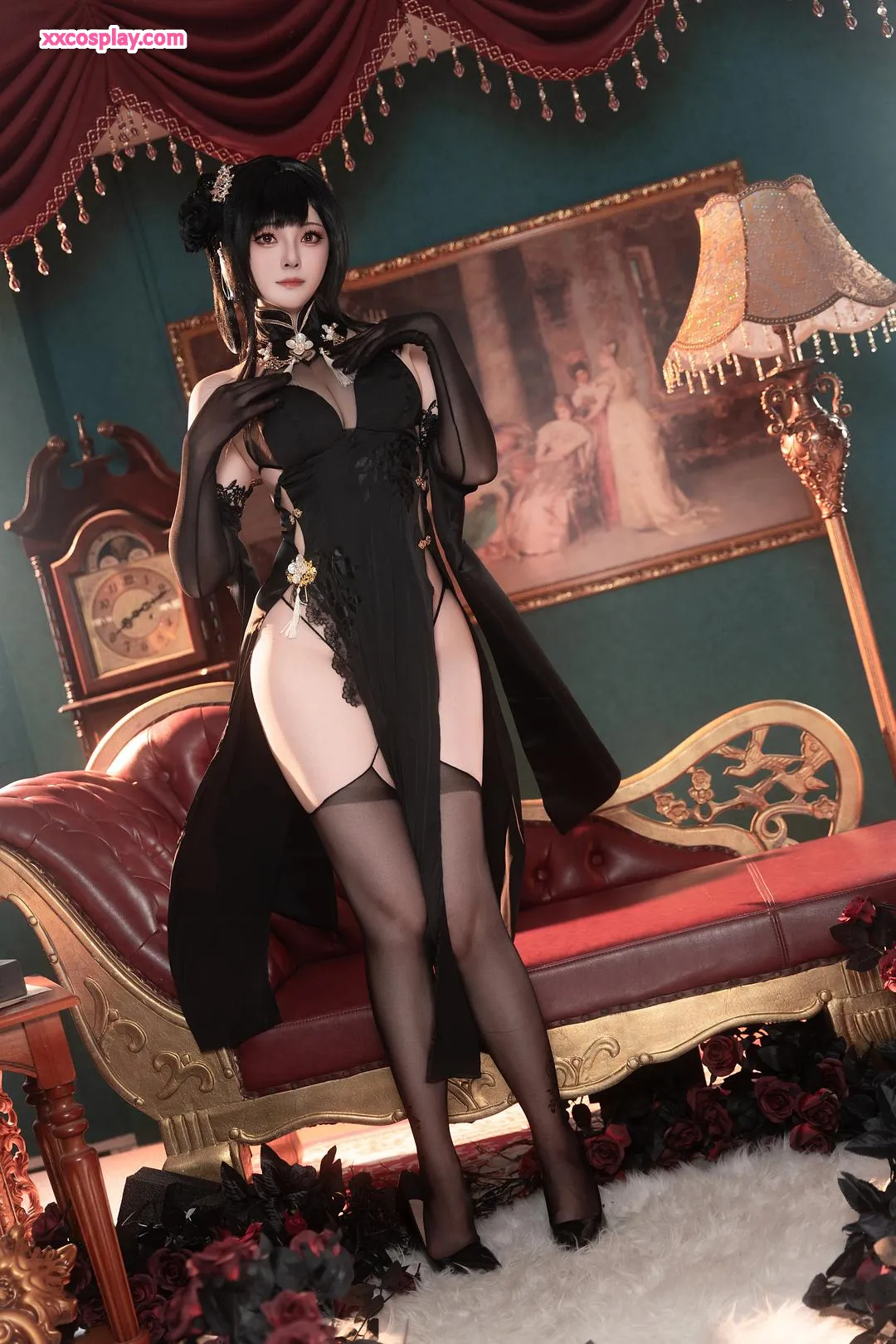 Natsuko夏夏子 as Zhen Hai: Azur Lane Qipao Seduction